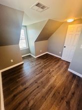 820 N High St, Unit B in Millville, NJ - Foto de edificio - Building Photo