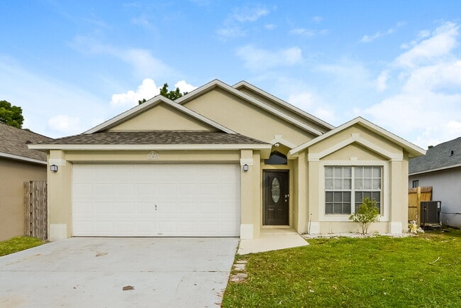 property at 141 Seville Pointe Ave