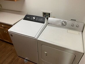 106 5th Ave S, Unit 2 in Cold Spring, MN - Foto de edificio - Building Photo