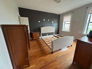 1172 St Marks Ave, Unit 1 in Brooklyn, NY - Foto de edificio - Building Photo