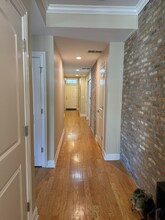 1215 W Sunnyside Ave, Unit 1 in Chicago, IL - Foto de edificio - Building Photo