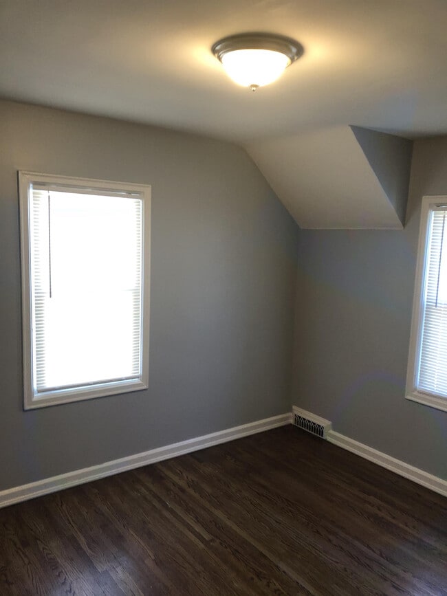 4067 Paxton Blvd in Omaha, NE - Building Photo - Building Photo