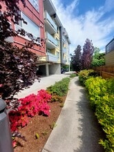 Promenade on Jacklin in Victoria, BC - Building Photo - Building Photo