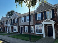 Fieldcrest Townhomes in Richmond, VA - Building Photo - Building Photo