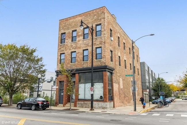 property at 1721 S Halsted St