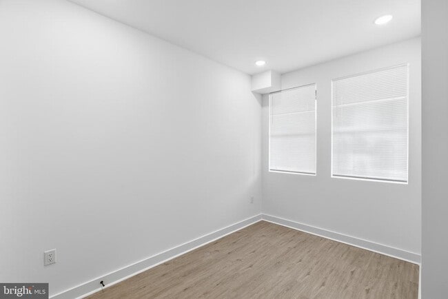 property at 863 N 43rd St