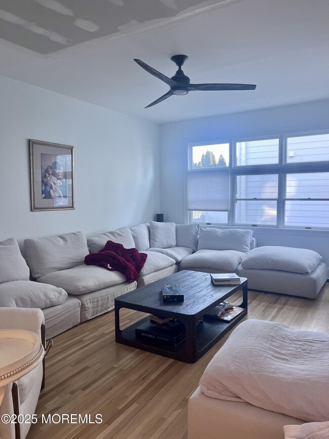 114 Sylvania Ave in Avon By The Sea, NJ - Building Photo - Building Photo