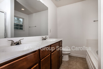 427 Carrik Ct in West Columbia, SC - Building Photo - Building Photo
