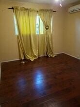 13508 Doty Ave in Hawthorne, CA - Foto de edificio - Building Photo