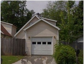 948 Bobcat Ct in Marietta, GA - Building Photo
