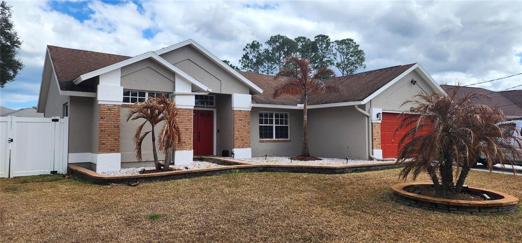 41 Barbera Ln in Palm Coast, FL - Building Photo