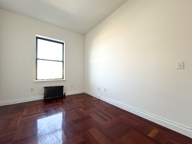 607 W 137th St