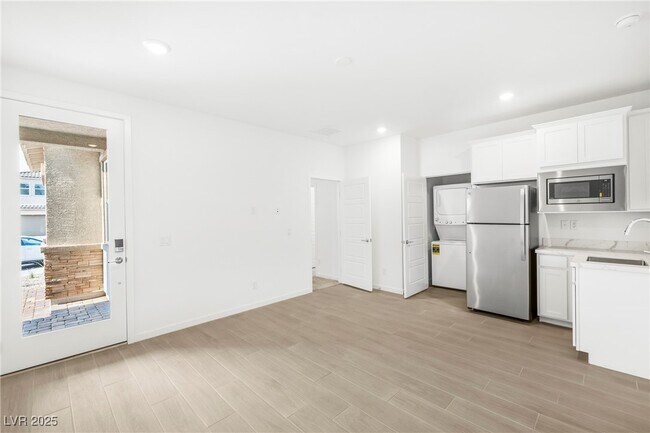 4145 Paragon Crst Ct in Henderson, NV - Building Photo - Building Photo