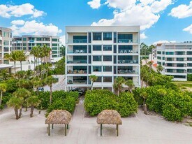 1511 Gulf of Mexico Dr in Longboat Key, FL - Building Photo