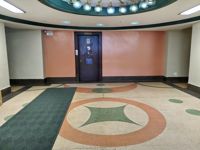 66-20 Wetherole St, Unit 5K in Queens, NY - Building Photo - Building Photo