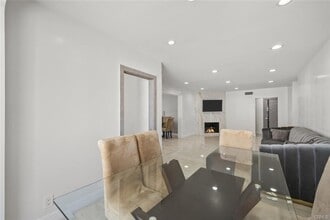12628 Stagg St in Los Angeles, CA - Building Photo - Building Photo
