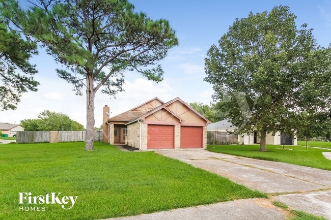 5406 Carousel Cir in Baytown, TX - Building Photo - Building Photo