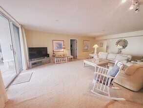 3740 Ocean Beach Blvd in Cocoa Beach, FL - Building Photo - Building Photo