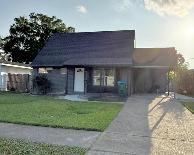 property at 3905 Connecticut Ave