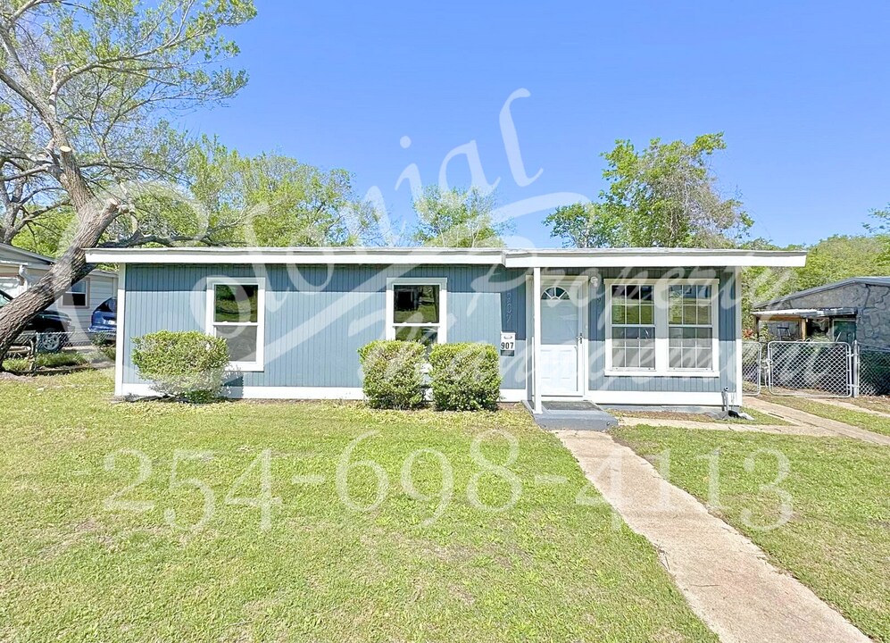 907 Florence Rd in Killeen, TX - Building Photo