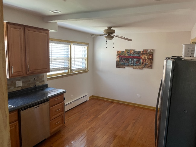 4439 N Newcastle Ave in Harwood Heights, IL - Building Photo - Building Photo