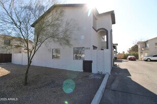 2153 W Morten Ave in Phoenix, AZ - Building Photo