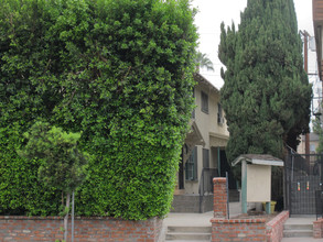 1532 S. Bundy Dr. in Los Angeles, CA - Building Photo - Building Photo