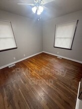 3253 SW 31st Terrace in Topeka, KS - Building Photo - Building Photo