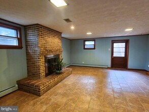 47 Old Bonifant Rd in Silver Spring, MD - Building Photo - Building Photo