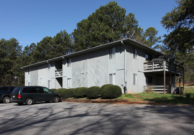 Holly Creek Apartments in Cumming, GA - Building Photo - Building Photo