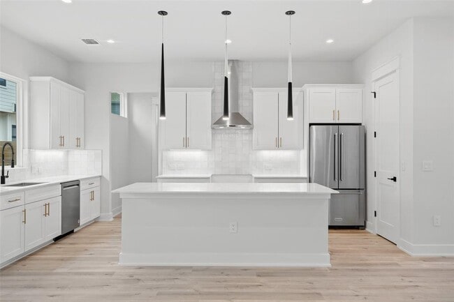 2713 Bristol Dr in Austin, TX - Building Photo - Building Photo