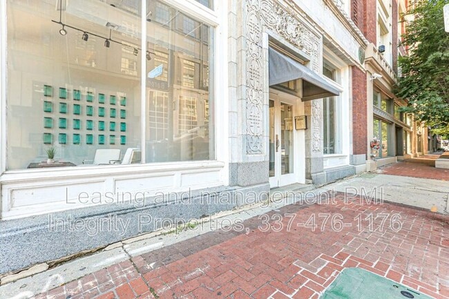 property at 909 Lafayette St