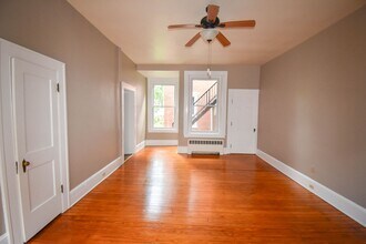 301 S Main St in Jersey Shore, PA - Foto de edificio - Building Photo