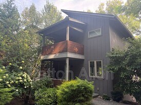 92 Hibriten Dr in Asheville, NC - Building Photo