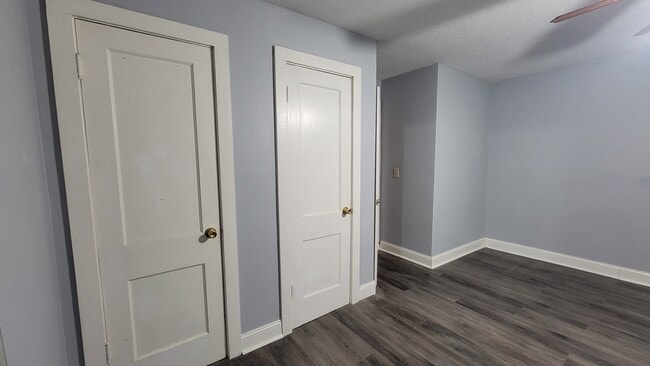 127 E Main St, Unit #1 in Mc Comb, OH - Building Photo - Building Photo