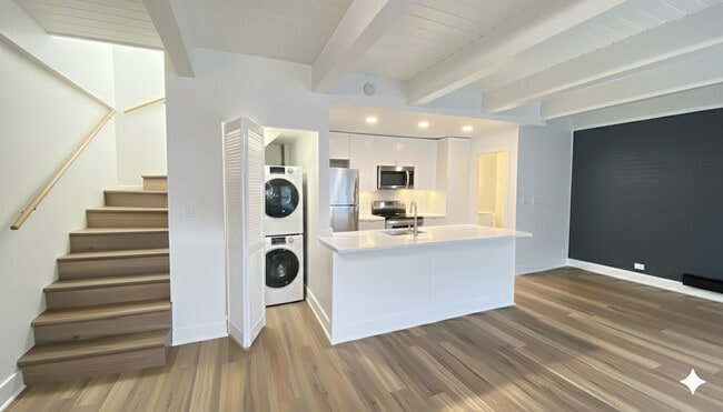 1910 Green Bay Rd in Highland Park, IL - Building Photo - Building Photo