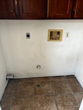 5101 Middlecoff Cir in Corpus Christi, TX - Foto de edificio - Building Photo