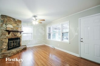 2324 Markham Ct in Charlotte, NC - Building Photo - Building Photo
