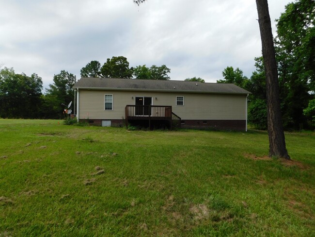 2404 Pineview Cemetery Rd in Seven Springs, NC - Building Photo - Building Photo