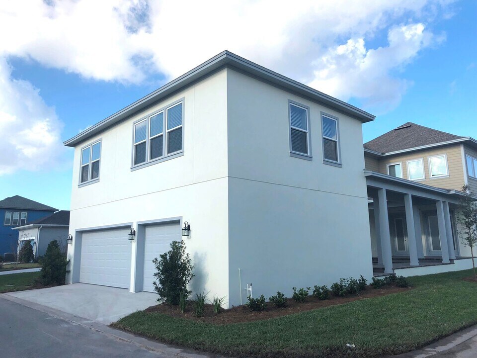 9262 Yonath St in Orlando, FL - Building Photo