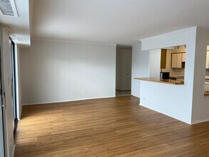 1605 E Central Rd in Arlington Heights, IL - Building Photo - Building Photo