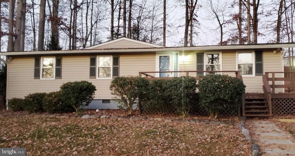 116 Lakeview Pkwy in Locust Grove, VA - Building Photo