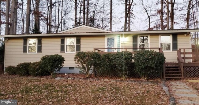 property at 116 Lakeview Pkwy