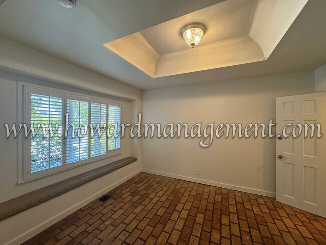 2421 California Ave in Santa Monica, CA - Building Photo - Building Photo