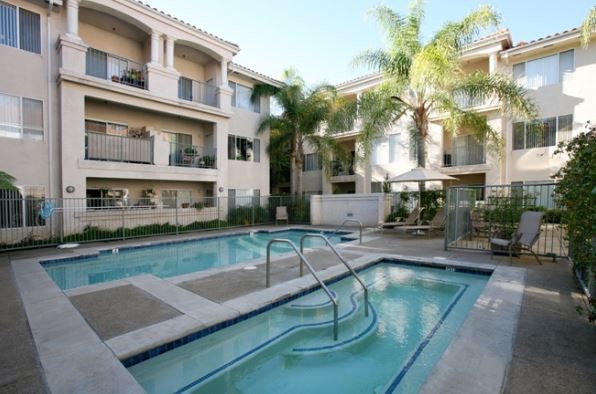 Palacio Senior Apartments in Anaheim, CA - Building Photo - Building Photo