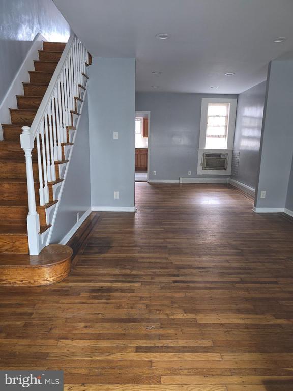 5962 Elsinore St in Philadelphia, PA - Building Photo - Building Photo