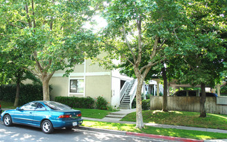 2490 Walters Way Apartments