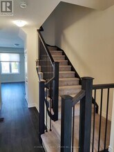 23 Genoa Dr in Hamilton, ON - Building Photo - Building Photo
