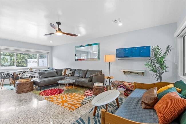 340 Bamboo Rd in West Palm Beach, FL - Building Photo - Building Photo