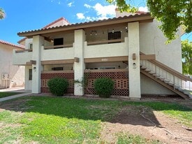 8801 North 8th St in Phoenix, AZ - Building Photo